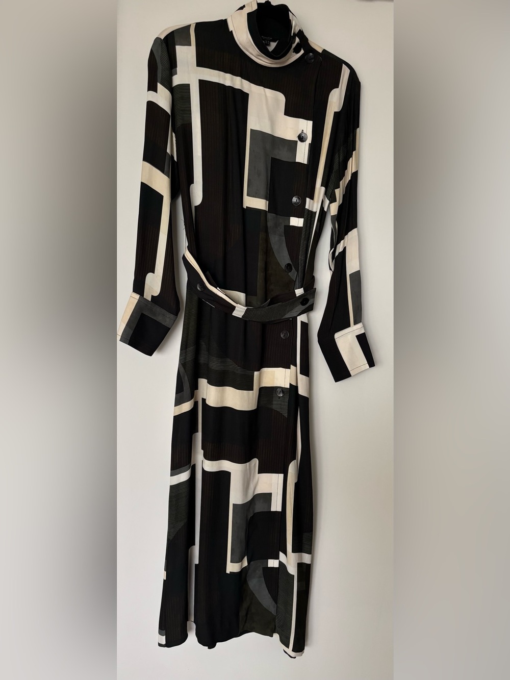 Massimo Dutti Black & Cream Geometric Long Sleeve Dress